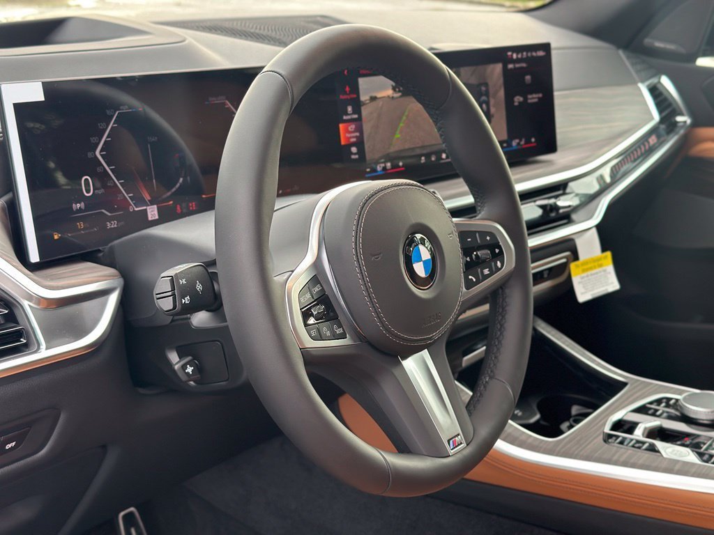 New 2026 Carbon Black Metallic BMW xDrive40i image 17