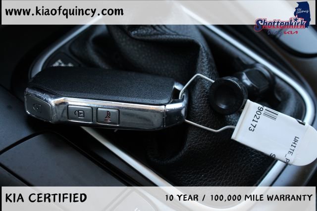 Used 2024 White_pearl Kia LX image 30
