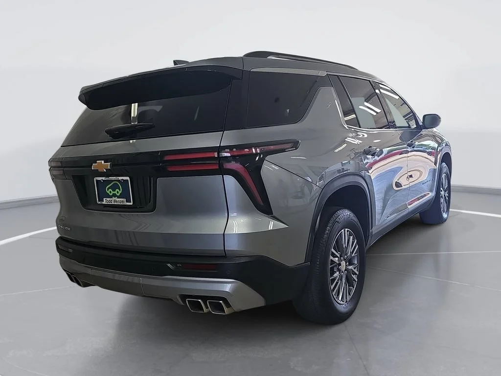 Used 2025 Sterling Gray Metallic Chevrolet LT image 3