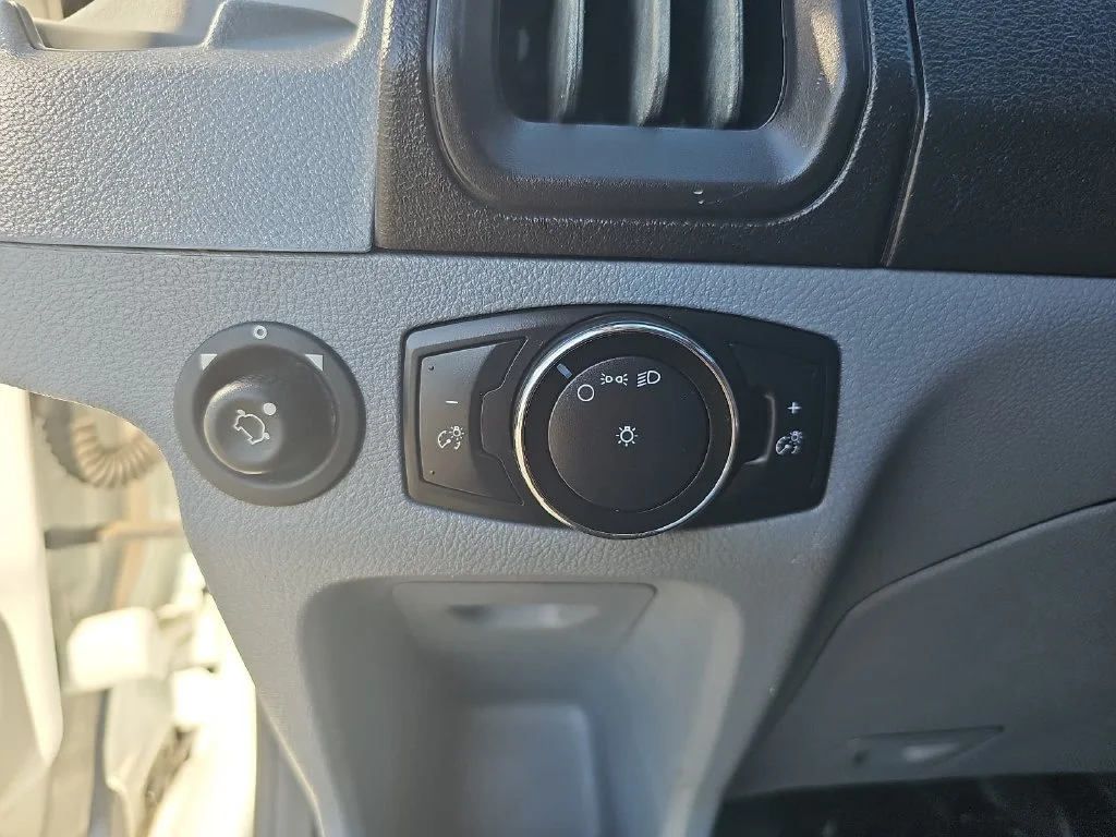 Used 2018 White Ford Base image 25