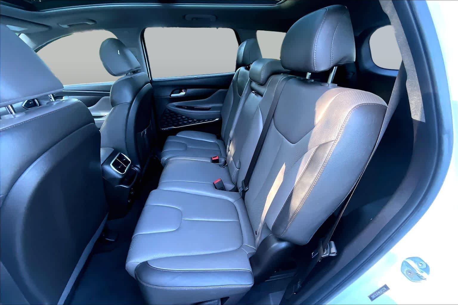 Used 2019 Quartz White Hyundai Limited image 20