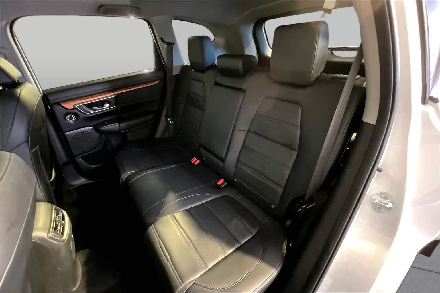 Used 2022 Platinum White Pearl Honda Touring image 21
