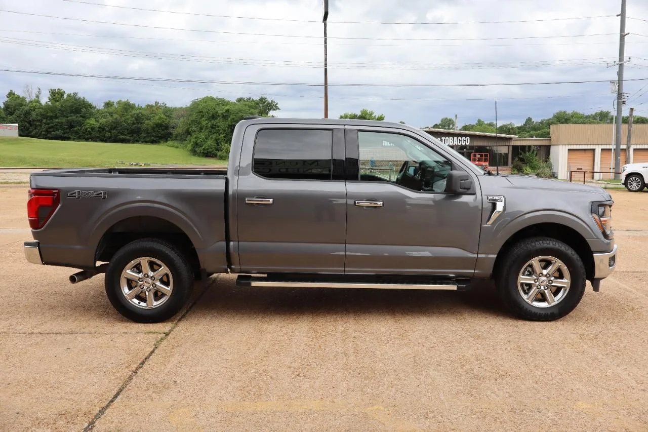 Used 2025 Carbonized Gray Ford XLT image 7