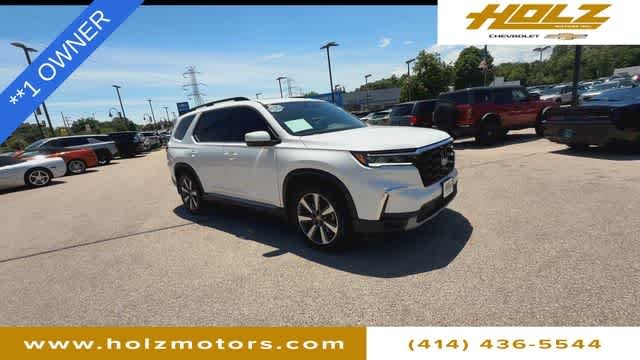 Used 2025 White Honda Touring image 2