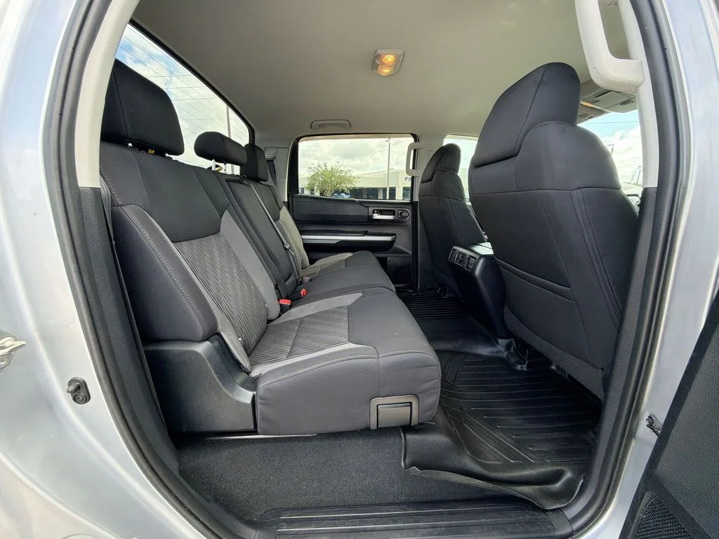2016 Toyota Tundra SR5 - Photo 11