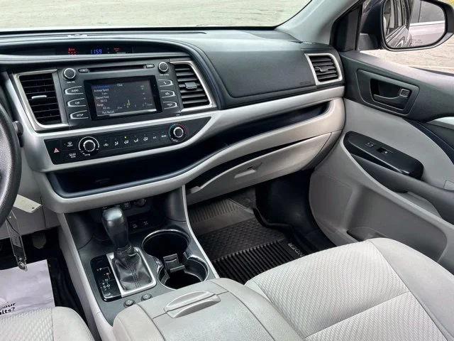 Used 2019 Gray Toyota LE image 35