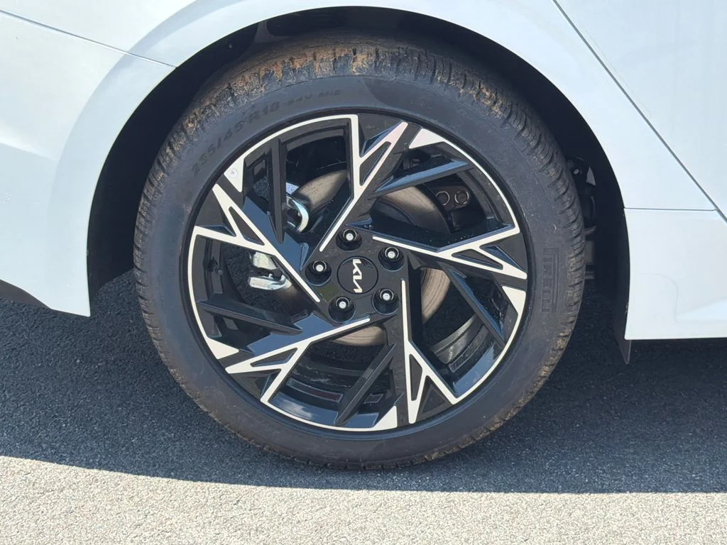 New 2026 White Kia GT-Line image 17