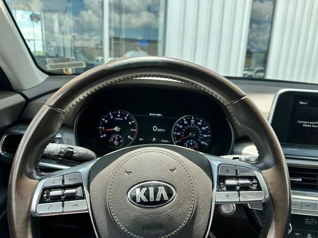 Used 2021 Black Kia SX image 9