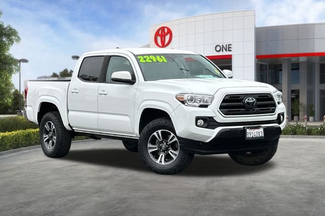 Used 2019 White Toyota SR5 image 2