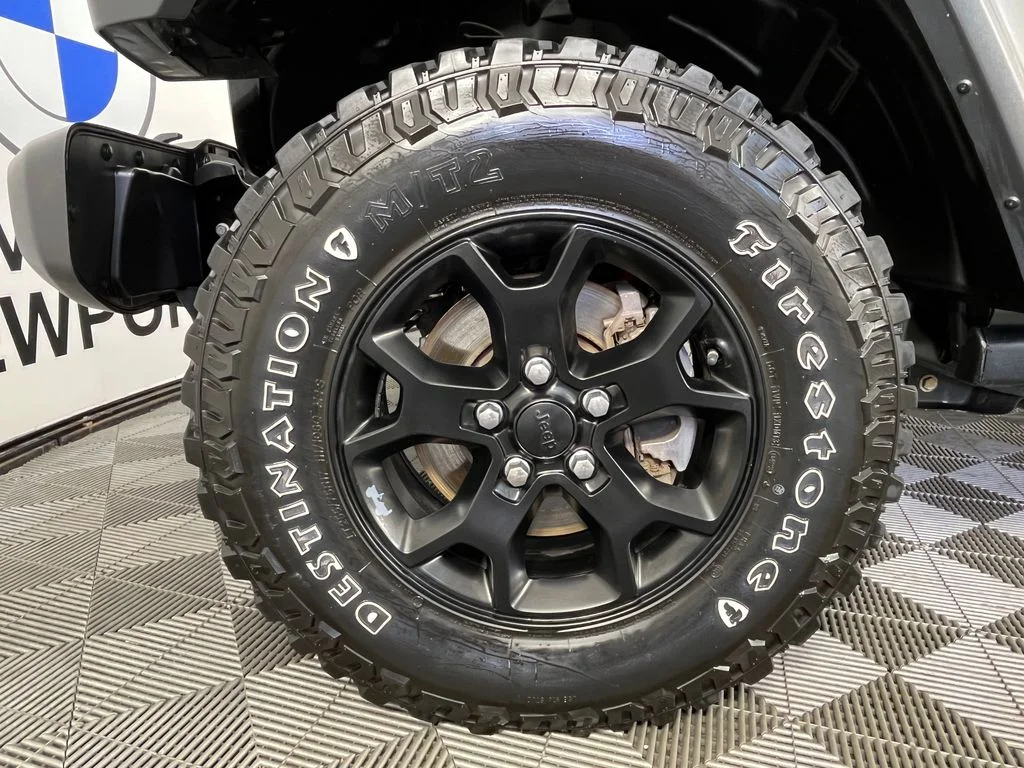 Used 2021 Gray Jeep Unlimited Willys image 13