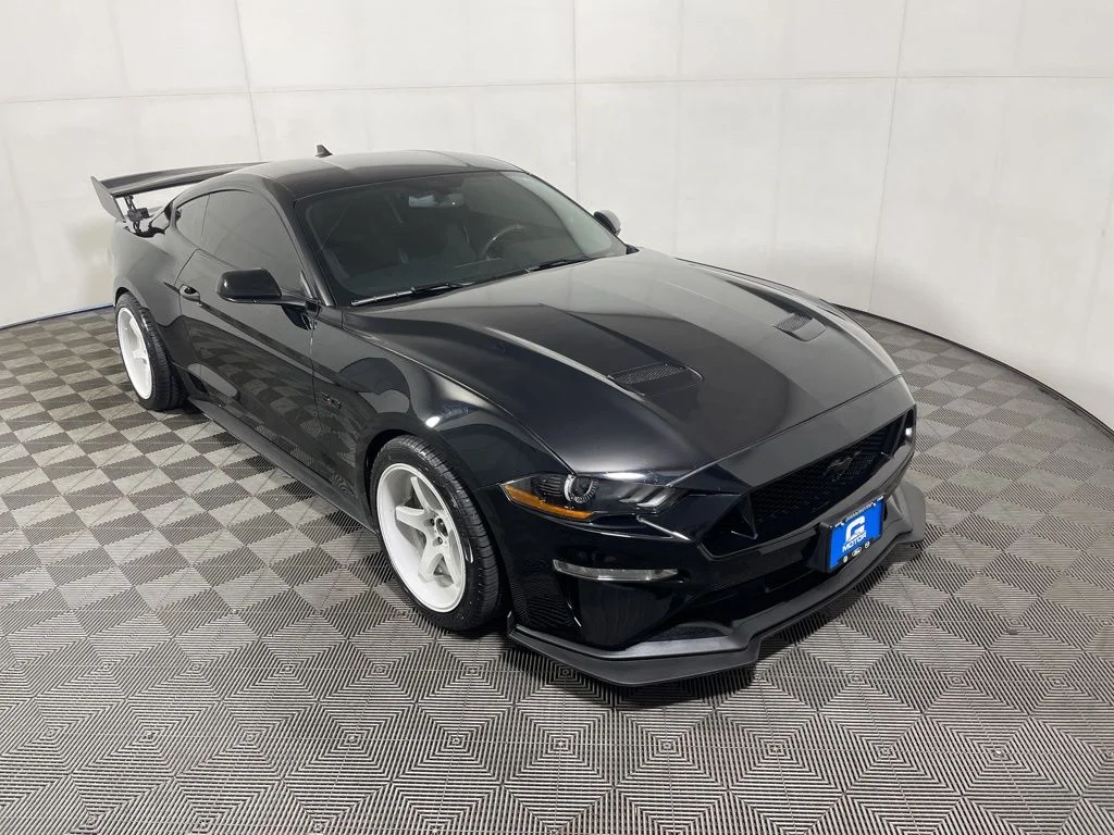 2020 Ford Mustang GT Coupe's photo