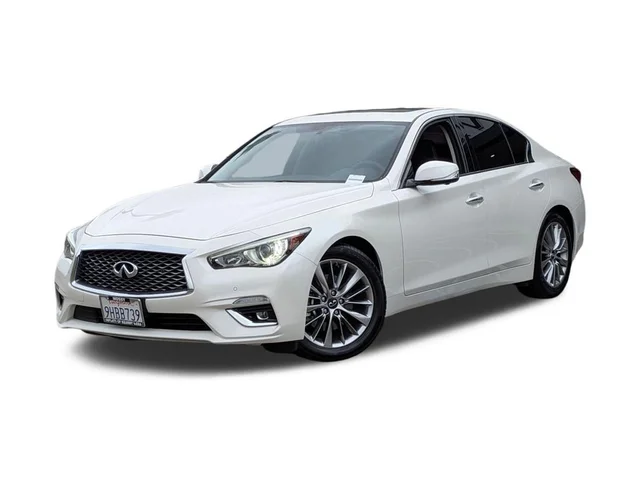2023 INFINITI Q50 LUXE