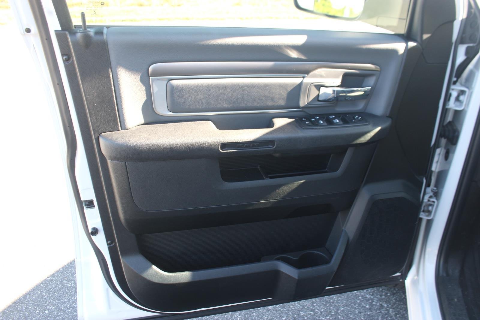 Used 2023 White Ram SLT image 13