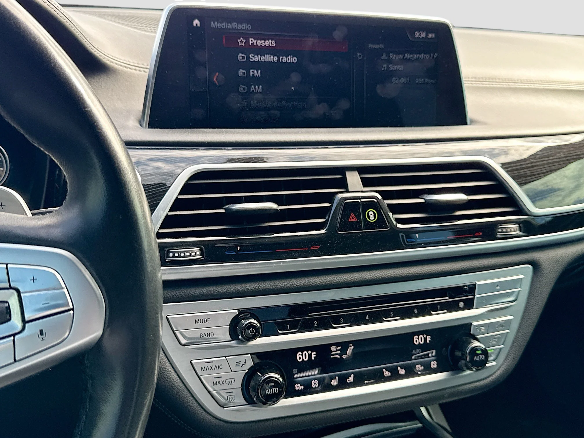 Used 2019 Black Sapphire Metallic BMW 740i image 28