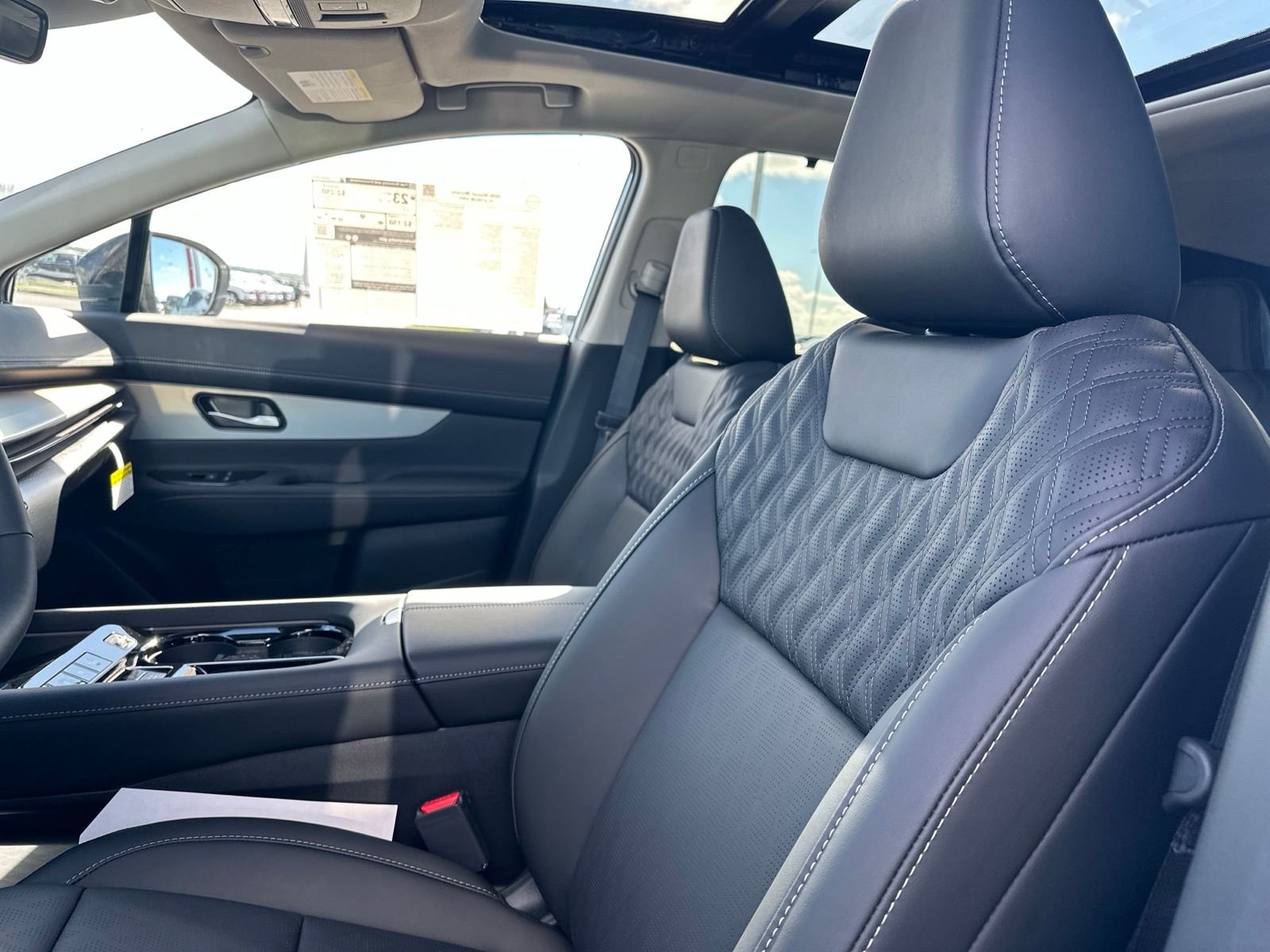New 2026 White Nissan Platinum image 11