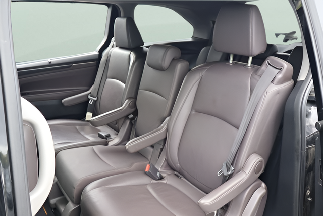 Used 2020 Black Honda EX-L image 14