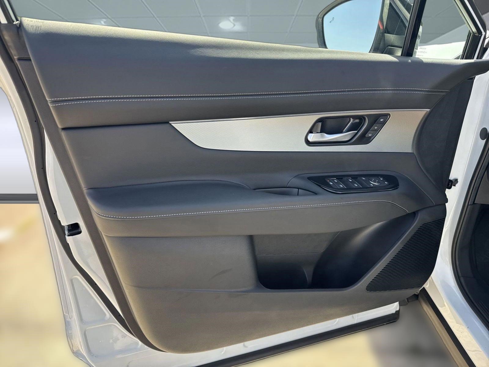 2025 Nissan Murano SL - Photo 11