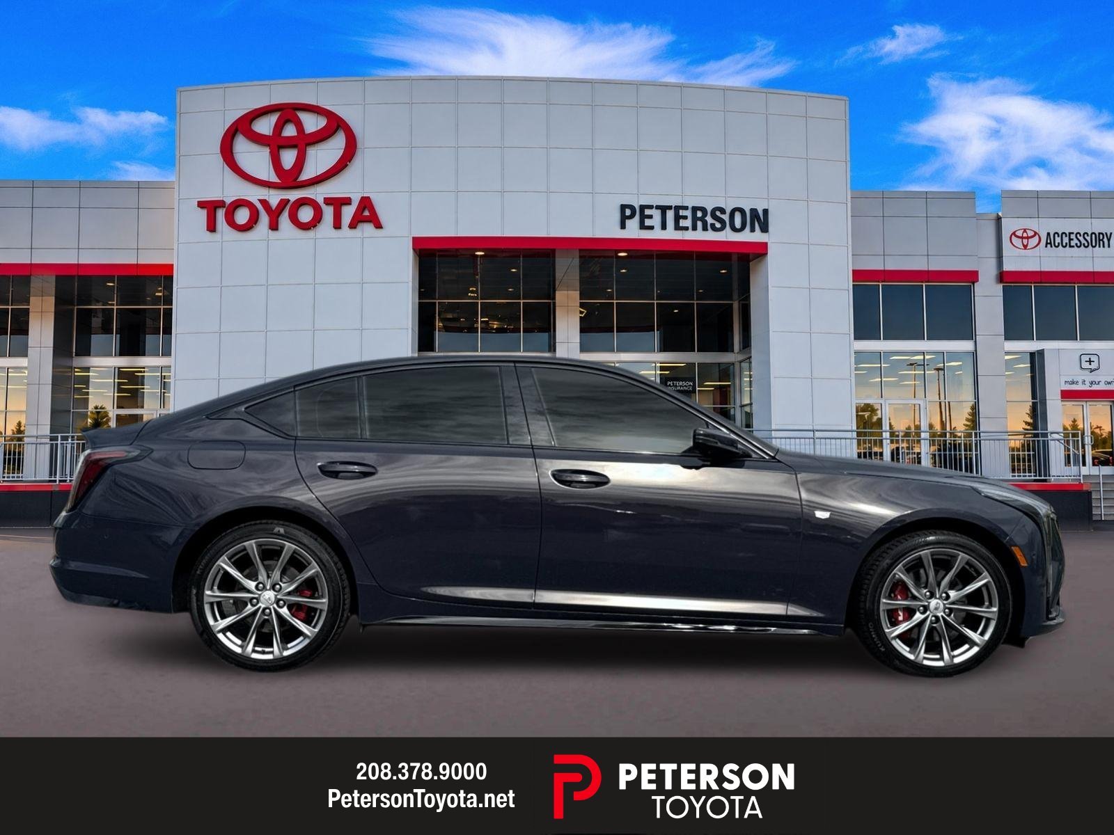 Used 2025  Cadillac Sport image 2