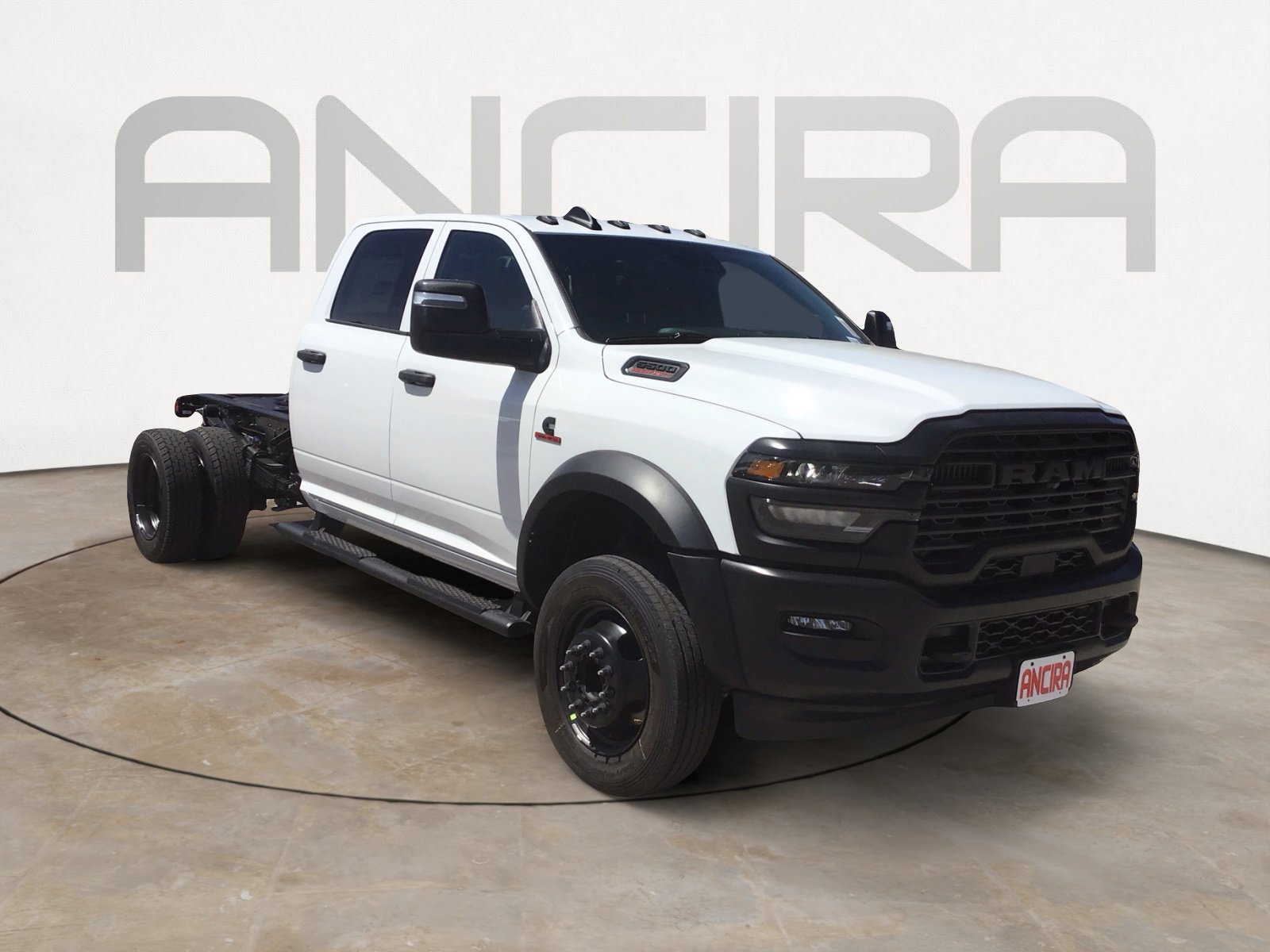 New 2026 Bright White Clearcoat RAM Tradesman image 4