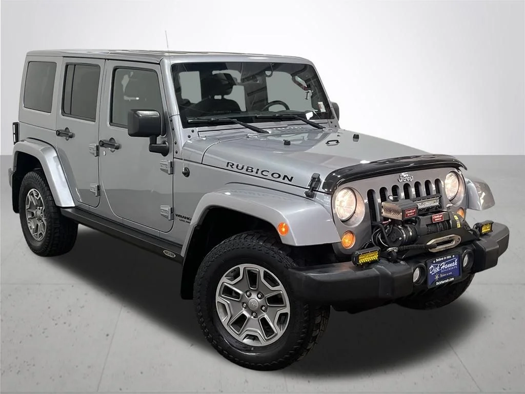 Used 2015 Silver Jeep Unlimited Rubicon image 7