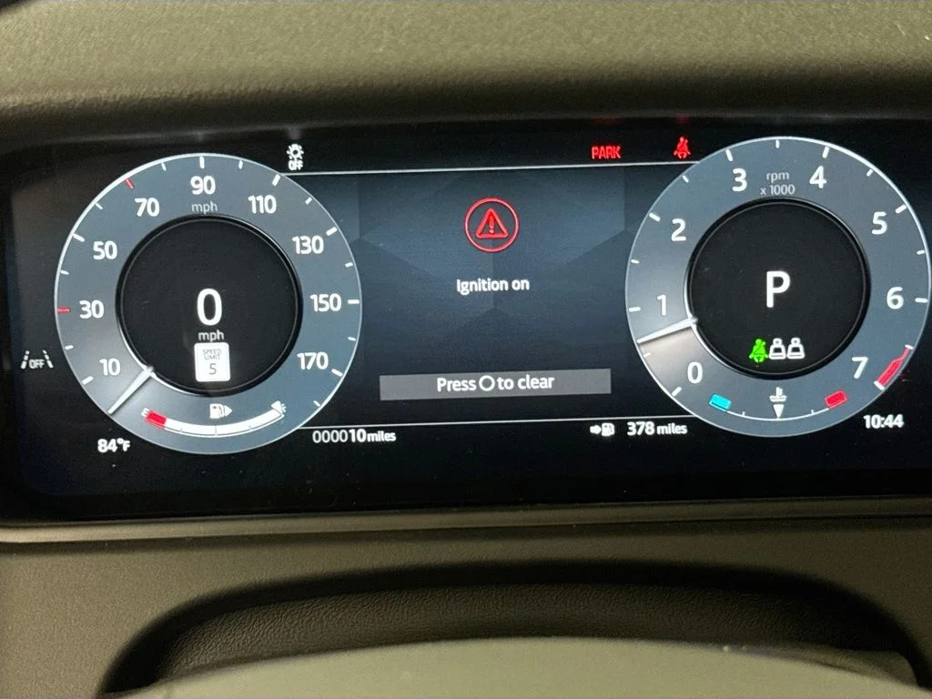 New 2026 Arroios Grey Land Rover S image 12