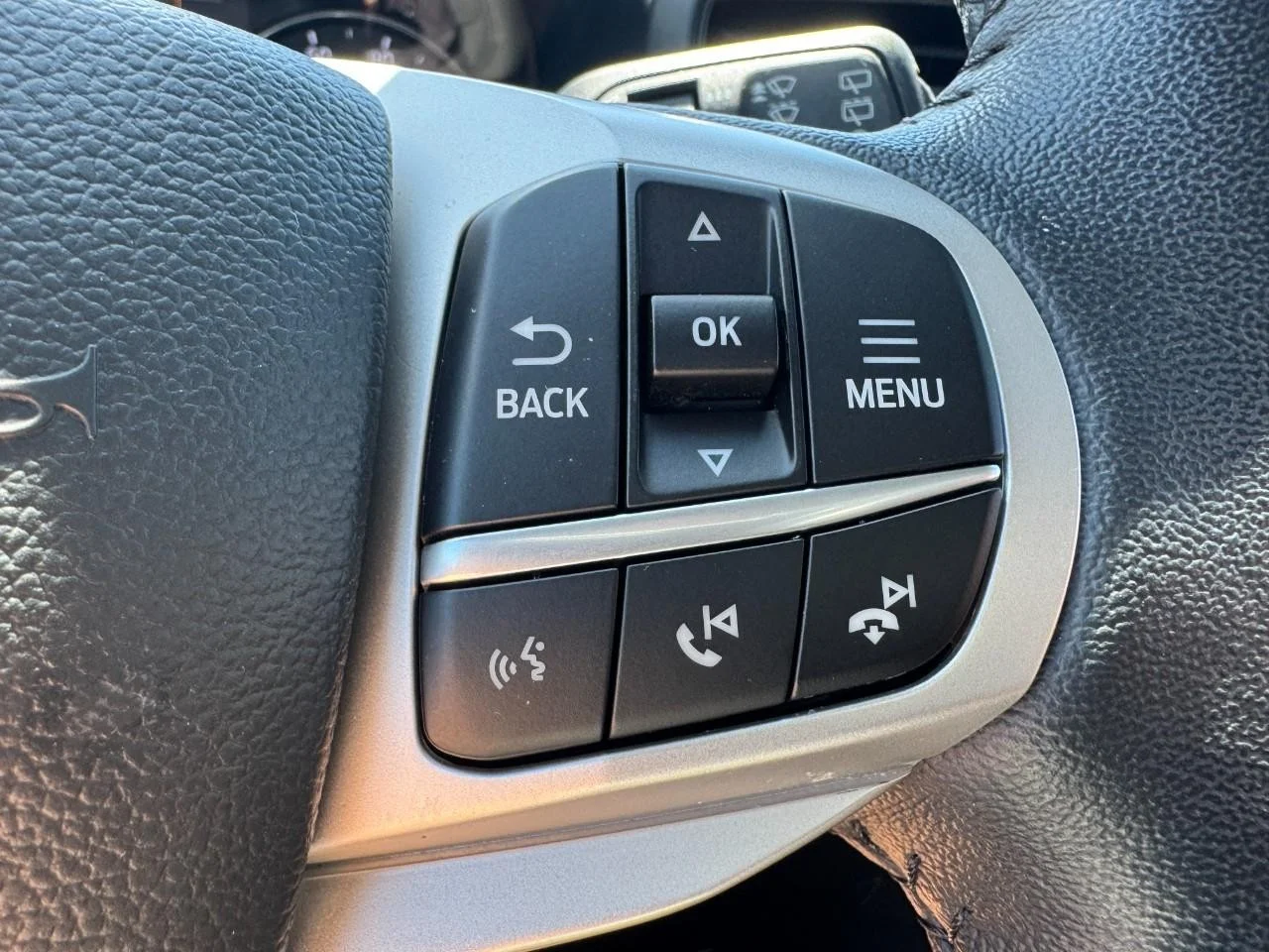 Used 2022 Stone Blue Metallic Ford XLT 4WD image 18