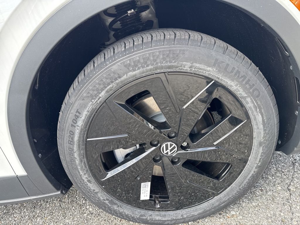 New 2025 White Volkswagen Pro S Plus image 11