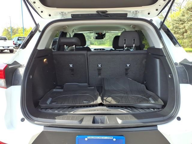 Used 2023 Summit White Chevrolet LT image 8