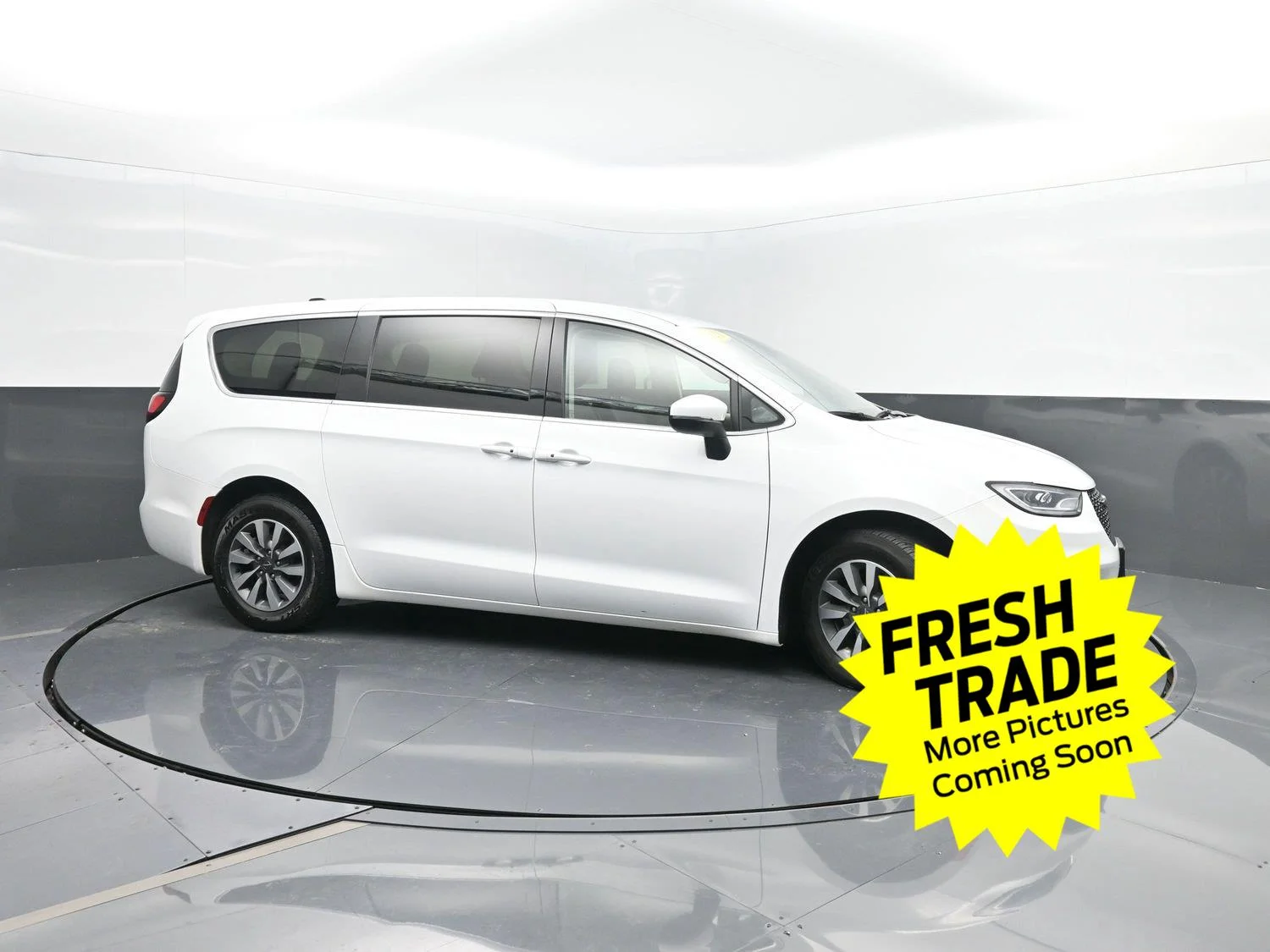 Used 2023 Bright White Clearcoat Chrysler Hybrid Touring L image 2