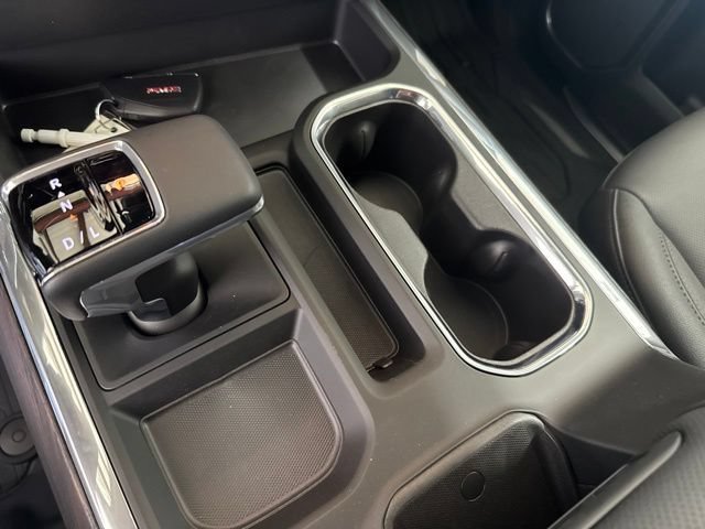 2026 GMC Sierra 1500 SLT - Photo 17
