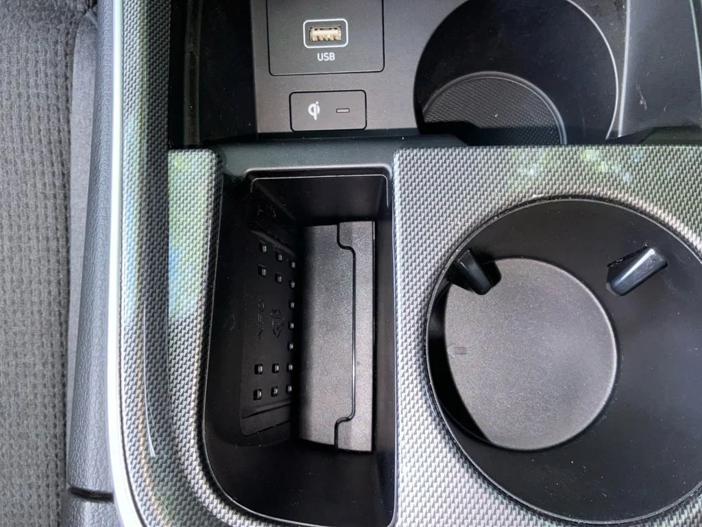 Used 2023 Silver Hyundai SEL image 18