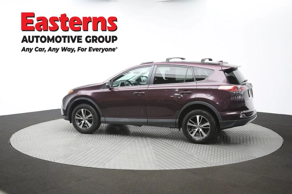 Used 2016 Black Toyota XLE image 63