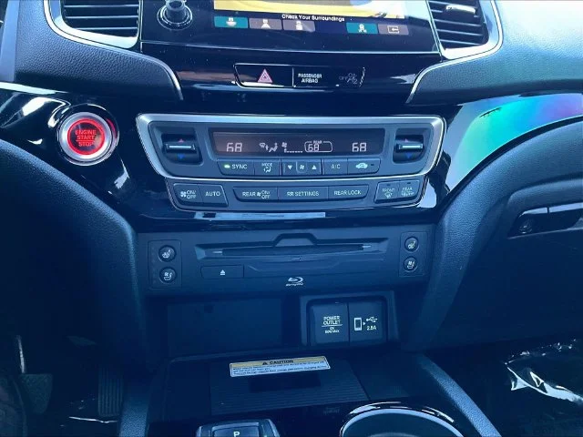 Used 2021  Honda Black Edition image 17