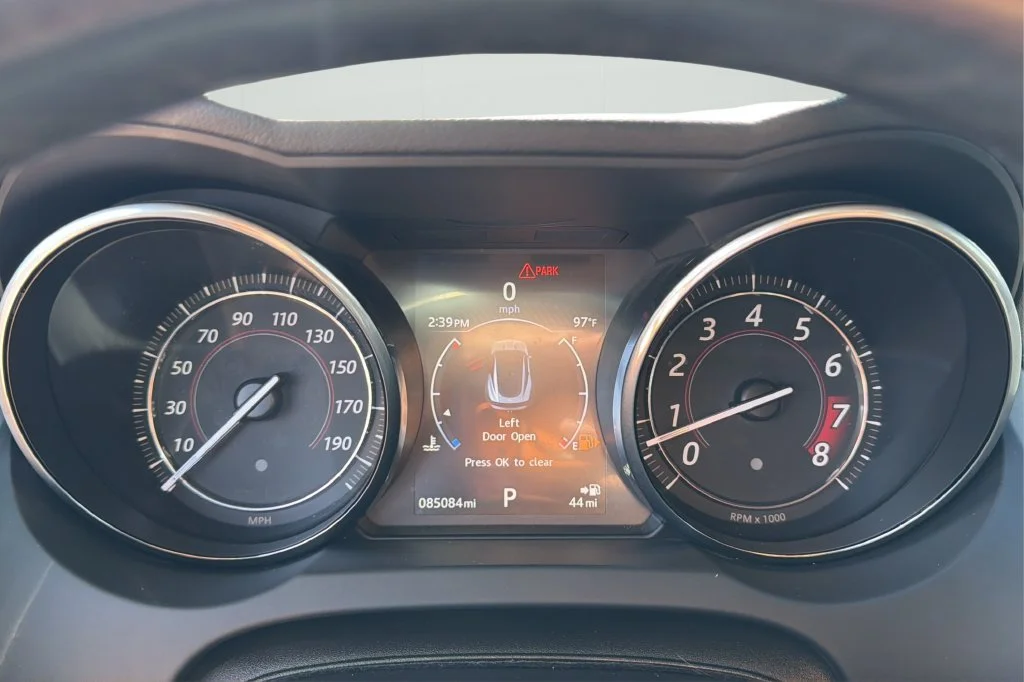 Used 2017 Gray Jaguar Premium image 24