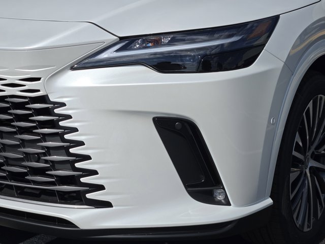 New 2026 Eminent White Pearl Lexus PREMIUM PLUS image 13