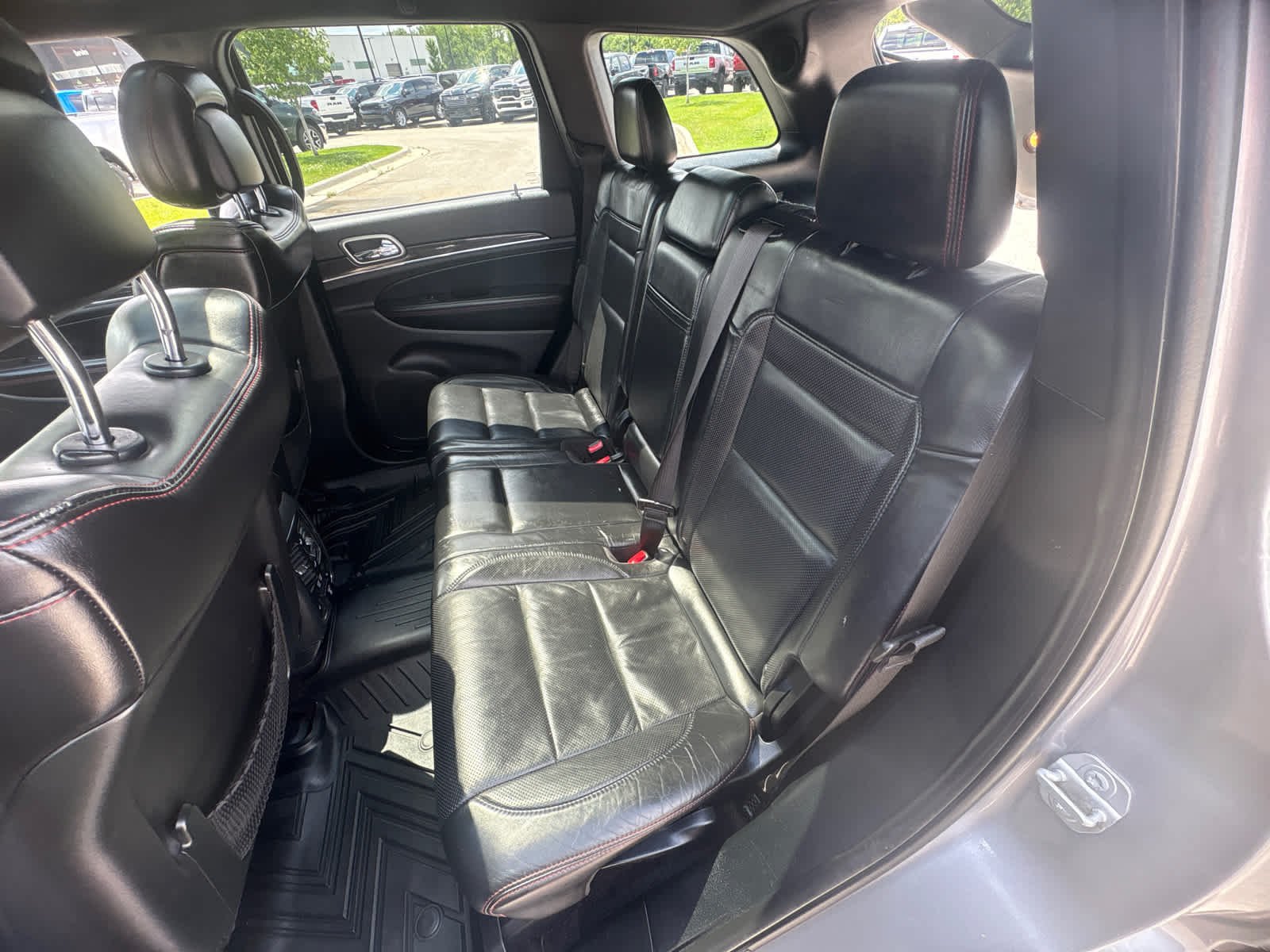Used 2018 Billet Silver Metallic Clearcoat Jeep Trailhawk image 13