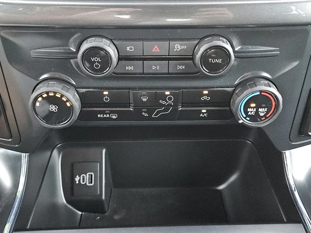 Used 2025 White Metallic Ford STX image 17