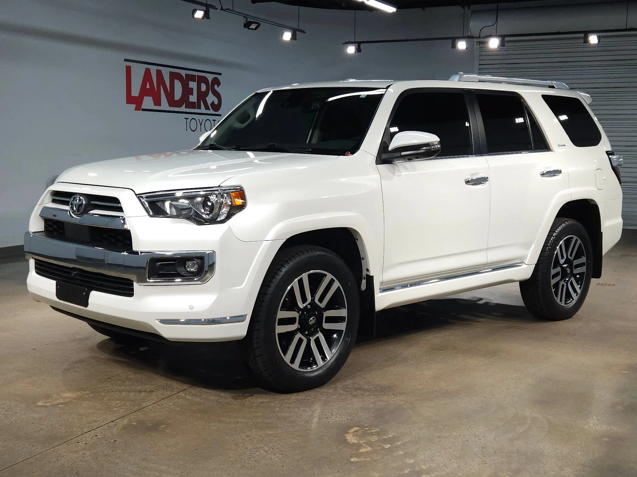 Used 2023 Blizzard Pearl Toyota Limited image 3