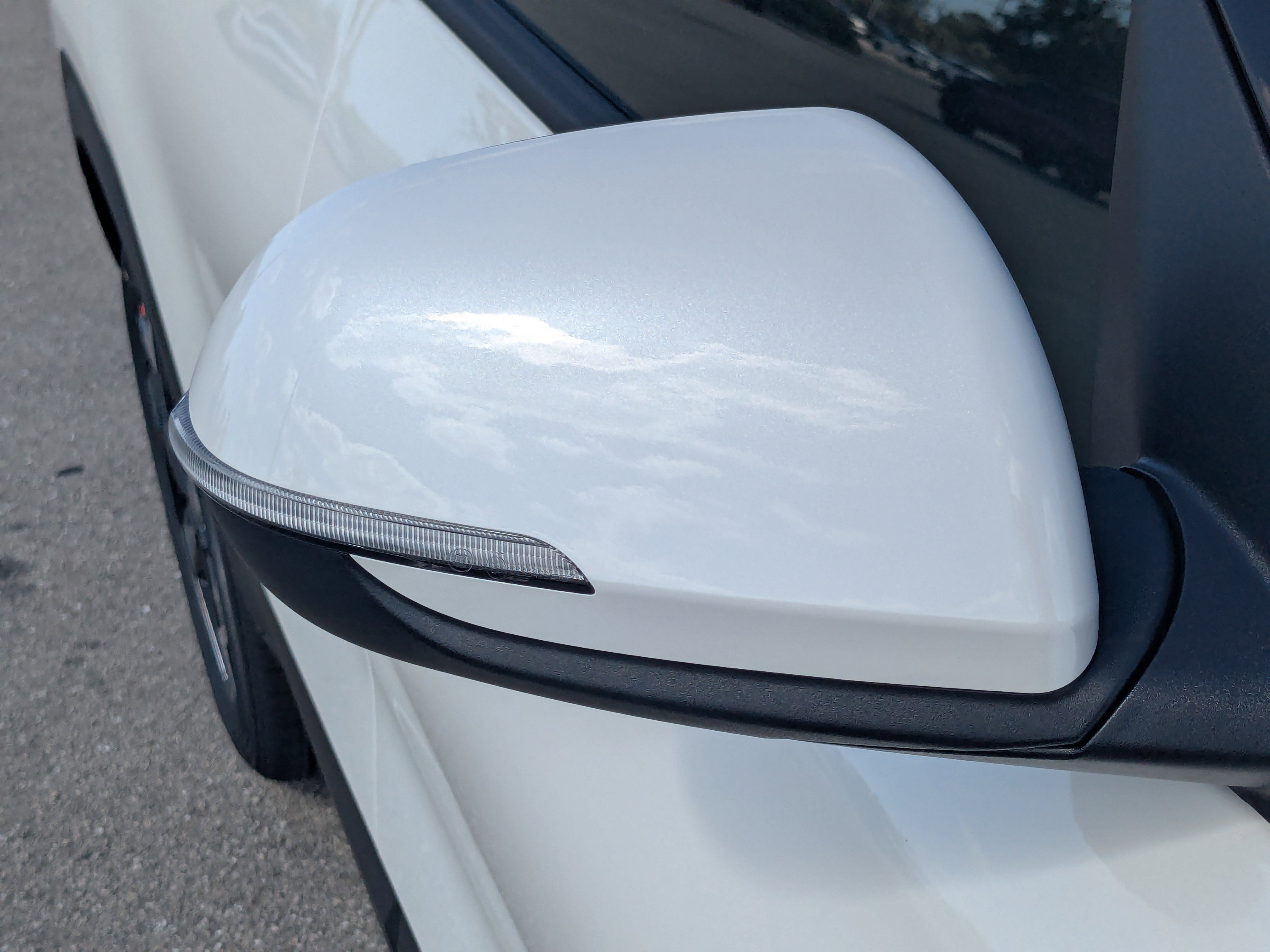 New 2026 Snow White Pearl Kia S image 13