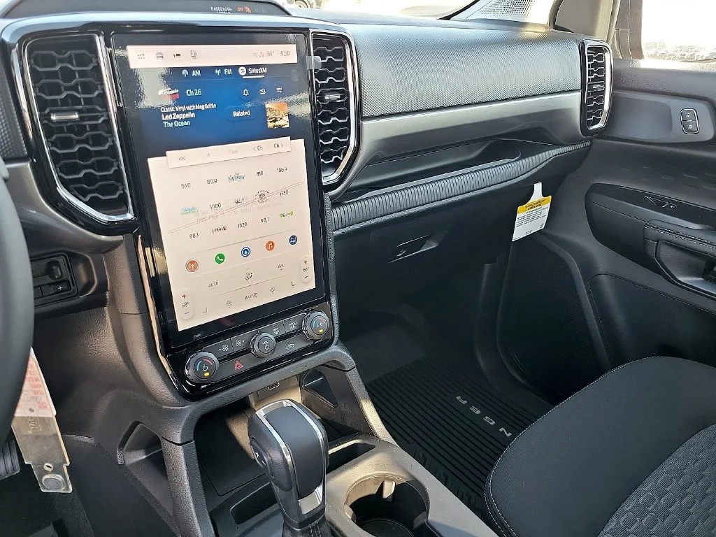 New 2026 Marsh Gray Ford XLT image 25
