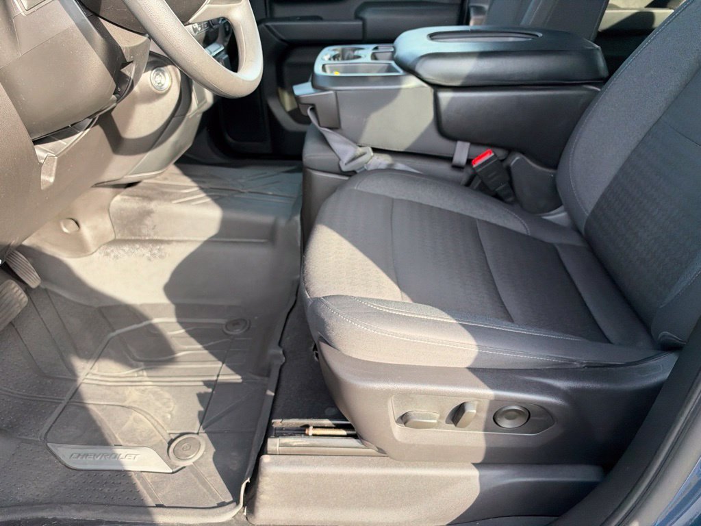 Used 2024 Blue Chevrolet Custom image 20