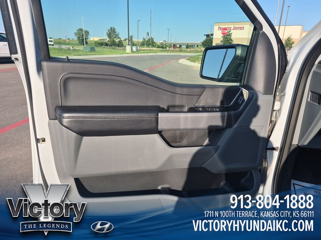 Used 2025 White Ford XLT image 10