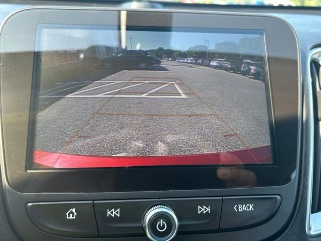 Used 2018 Cajun Red Tintcoat Chevrolet LT image 27