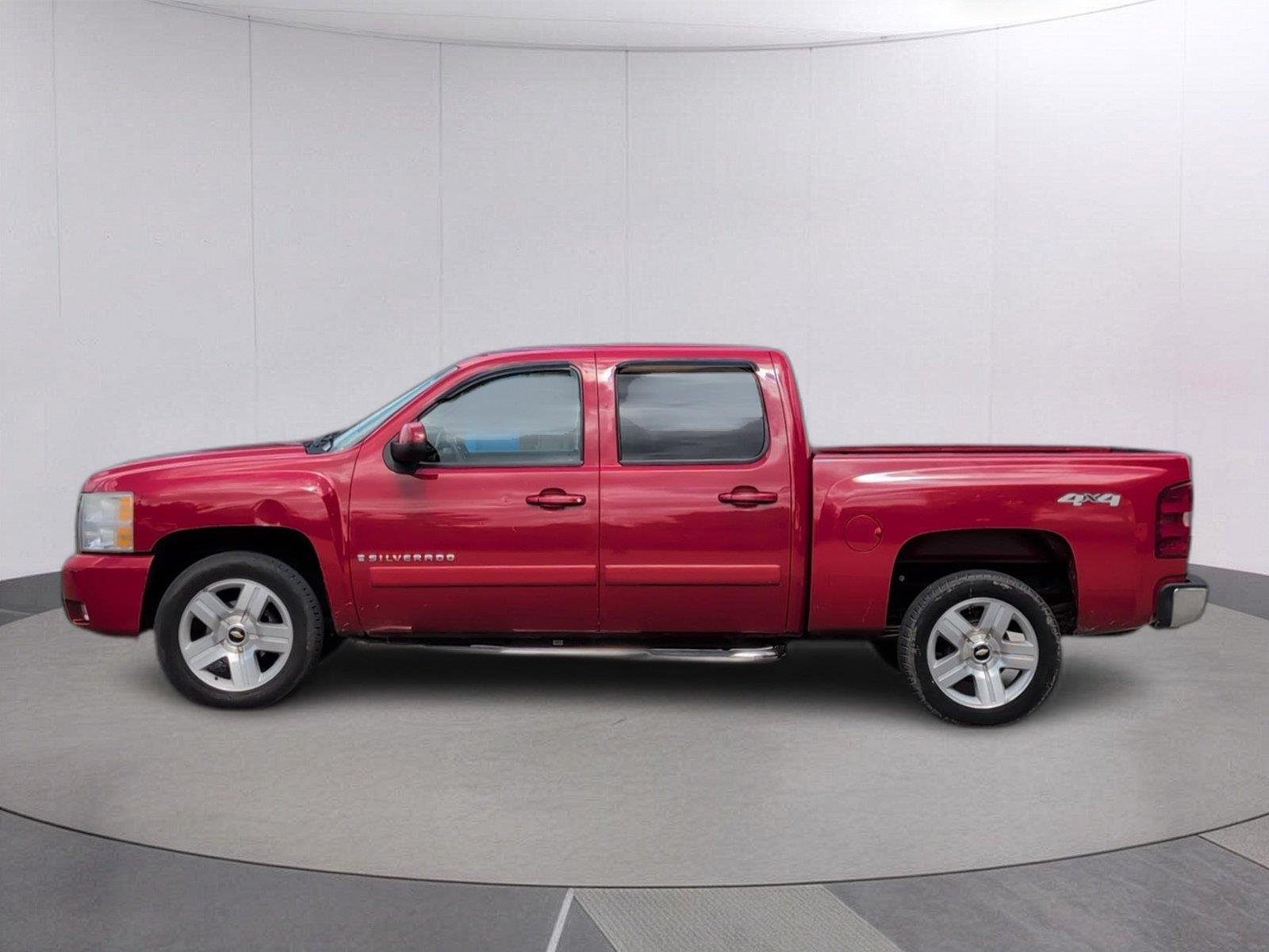 Used 2008 VICTORY RED Chevrolet LTZ image 2