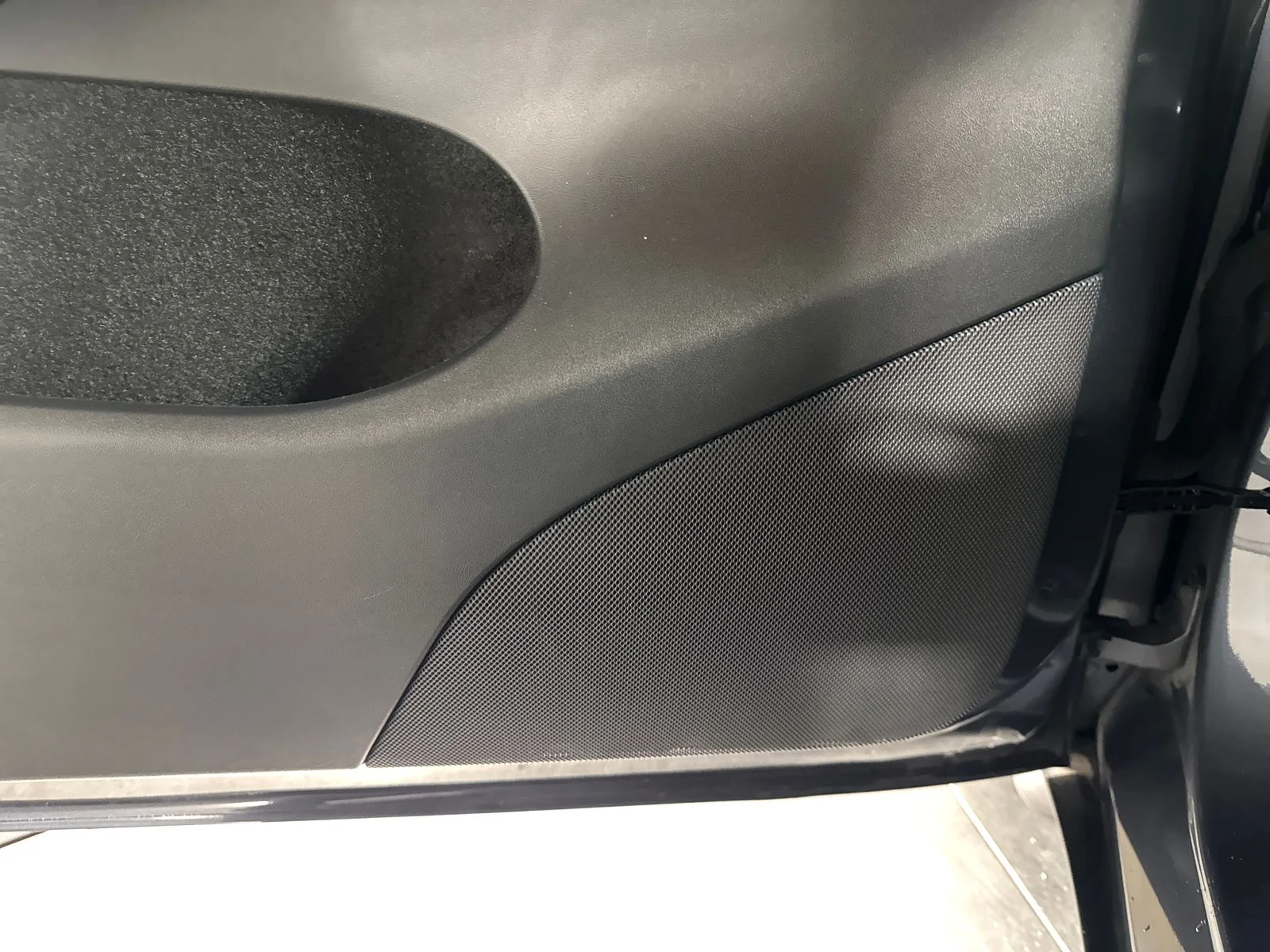Used 2022 Midnight Silver Metallic Tesla Long Range image 19