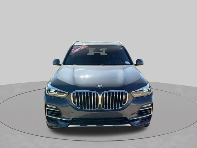 Used 2019 Gray BMW xDrive40i image 10