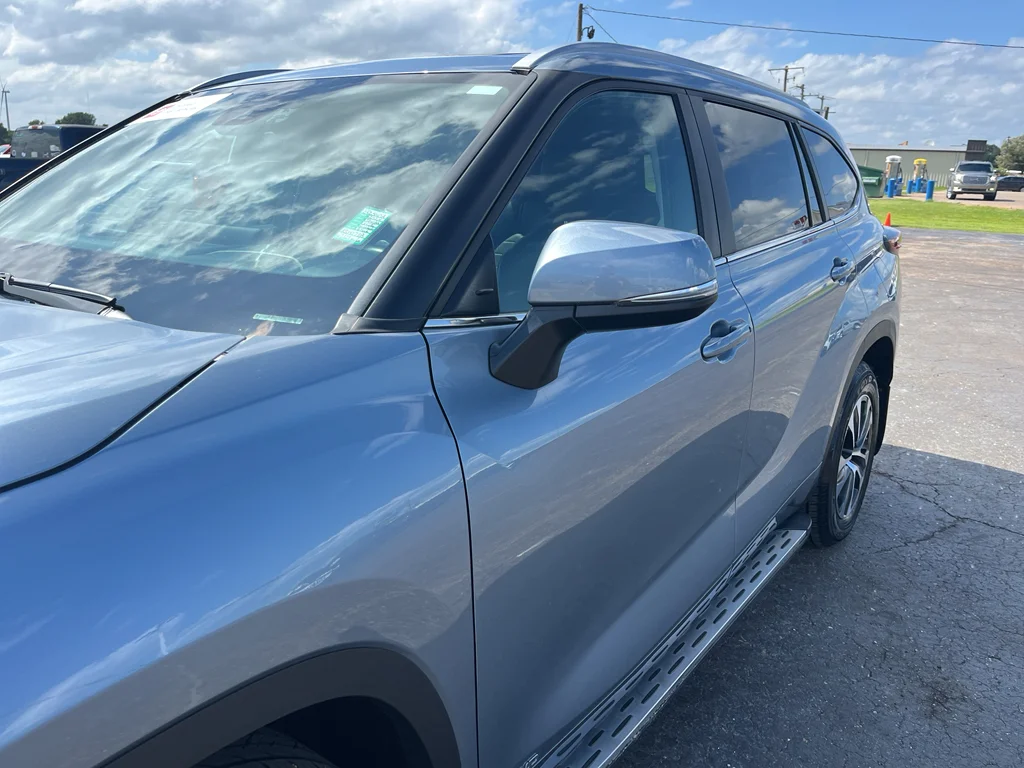 Certified Used 2024 Moon Dust Toyota Hybrid XLE image 7