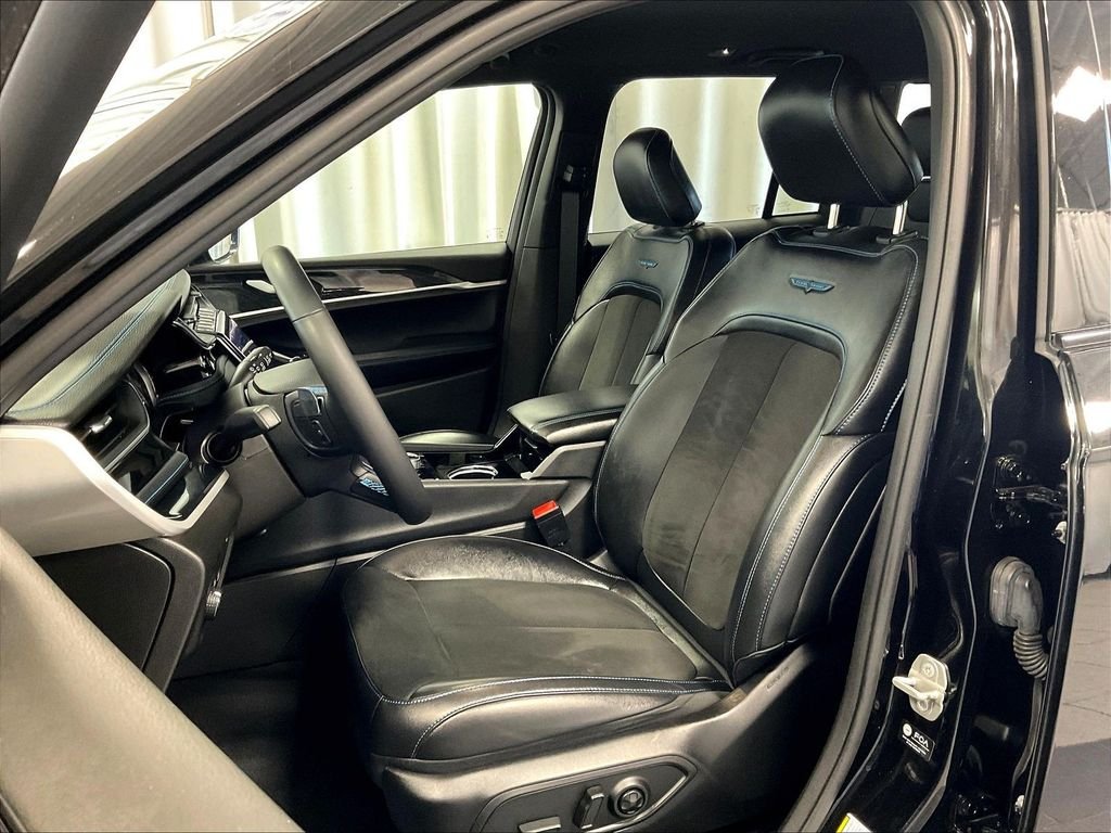 Used 2023 Black Jeep Trailhawk 4xe image 10