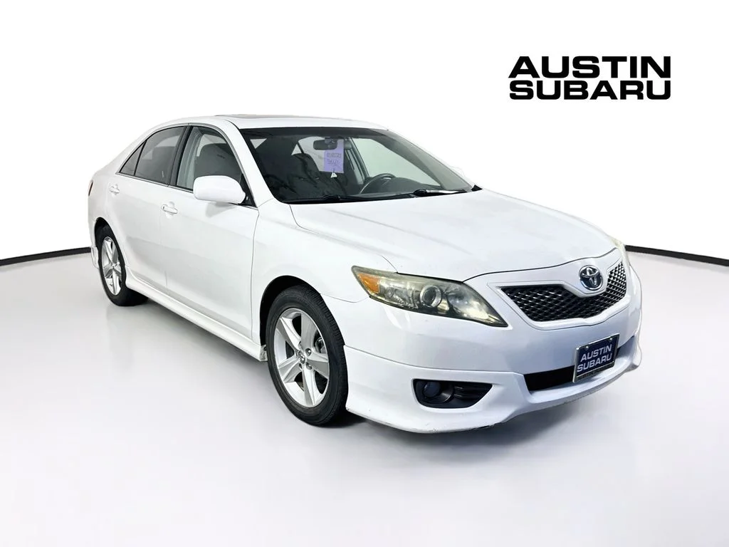Used 2010 White Toyota LE image 1