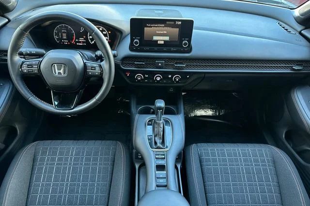Used 2024  Honda Sport image 14